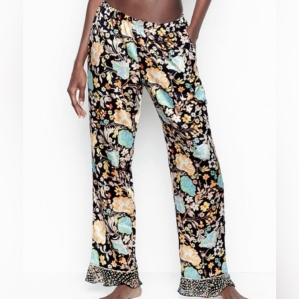 Victoria’s Secret Satin Black Floral Pattern Flounce Pajama Pants Size M